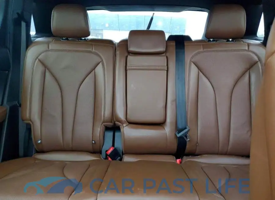 2LMPJ8KP7NBL15050# 10