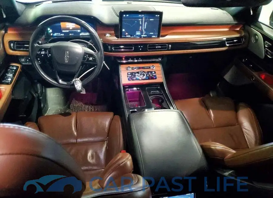 5LM5J7XC0LGL21195# 8