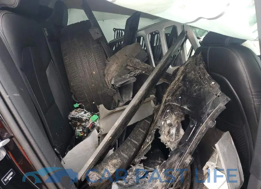 YV4L12UA4P2109601# 11