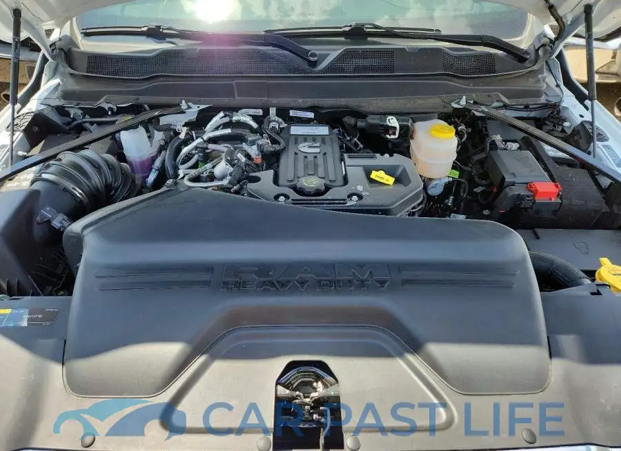 3C63RRML8TG304227# 11