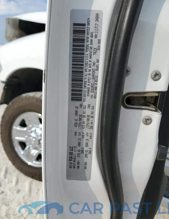 3C6UR5CL1JG404343# 13