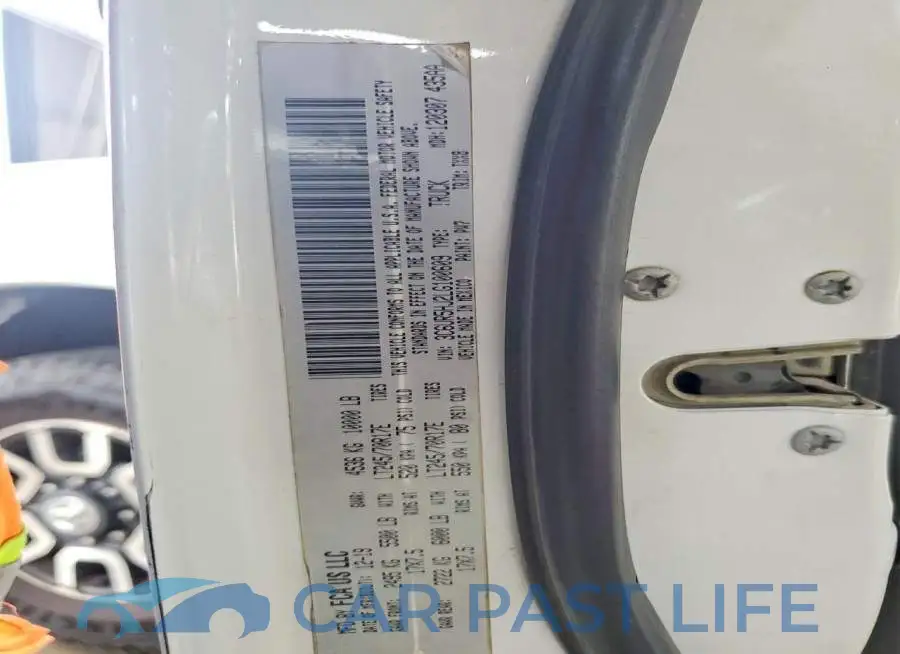 3C6UR5HJ2LG100609# 12