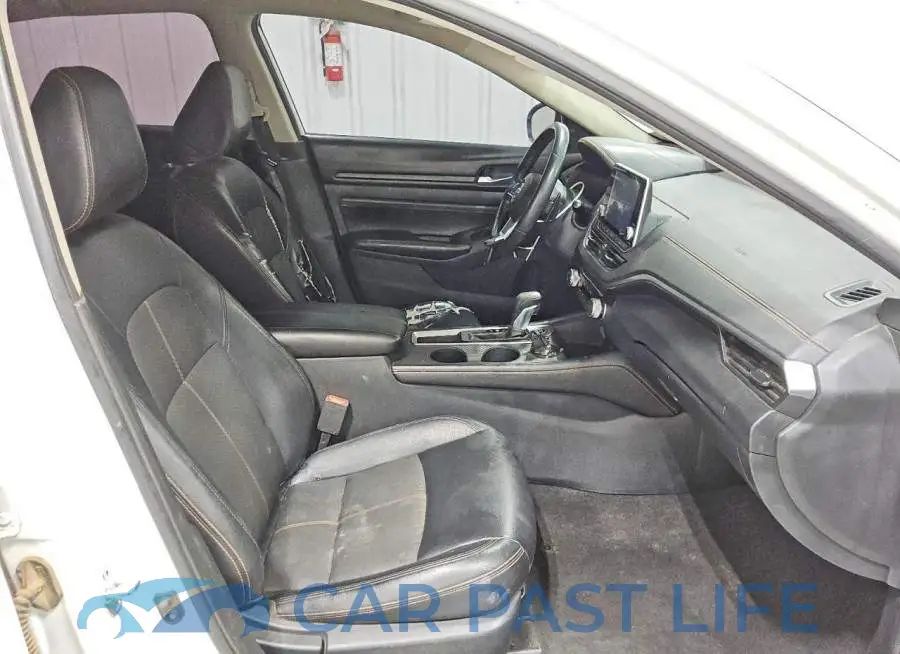 1N4BL4CV2LC200305# 13