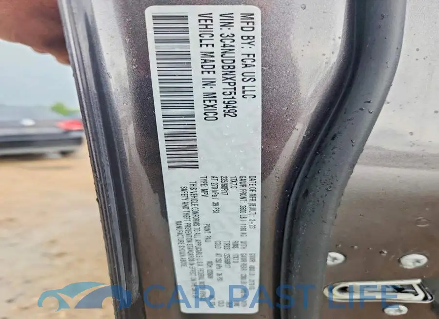 3C4NJDBNXPT519492# 13