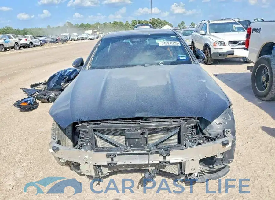 W1KAF4GB2SR273723# 5
