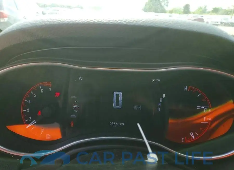1C4RDJAG3KC821334# 9