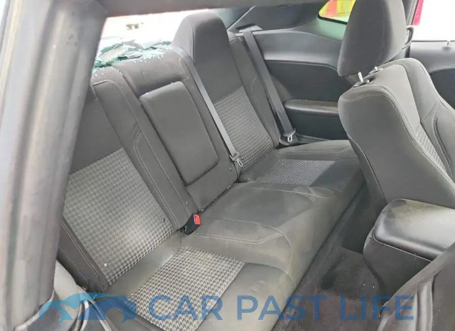 2C3CDZAG8HH651695# 10