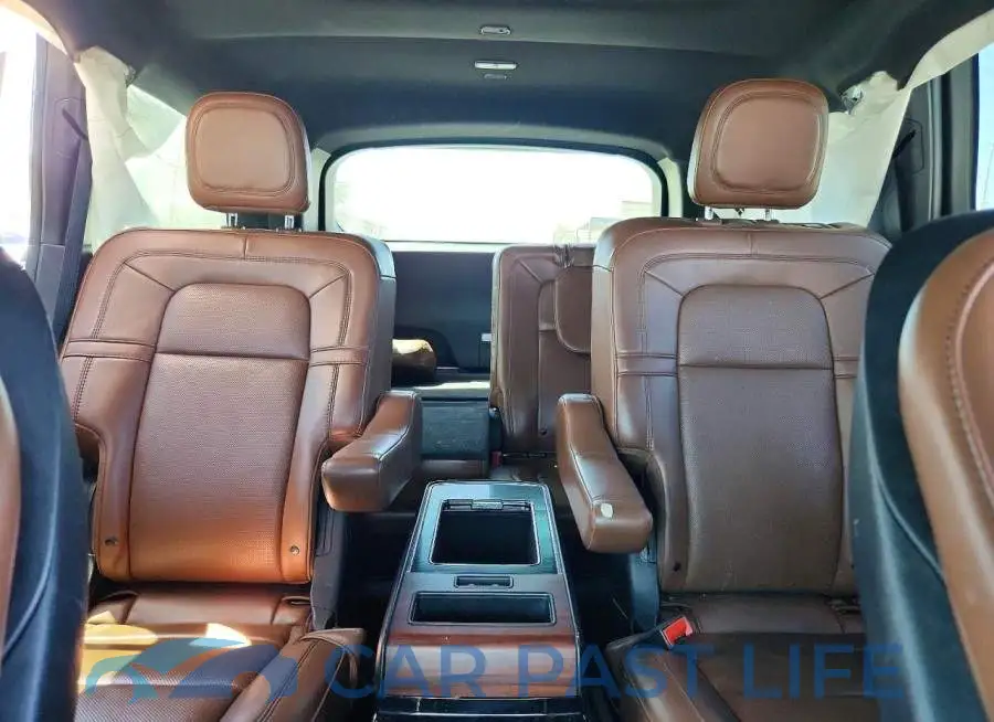 5LM5J7XC8MGL14819# 10