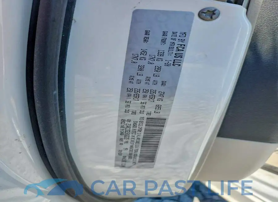 2C4RC1DG2LR163335# 13