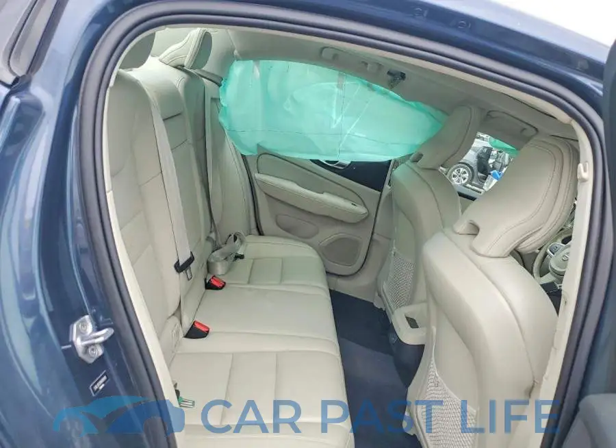7JRL12FZ6NG161030# 10