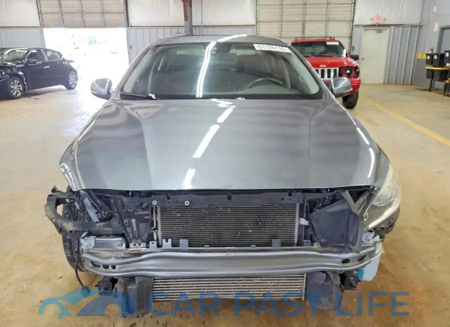 LYV402HK3JB163782# 5