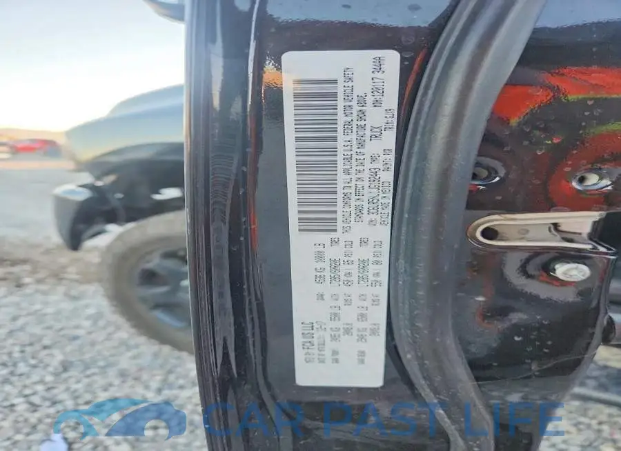 3C6UR5NJ1JG192443# 12