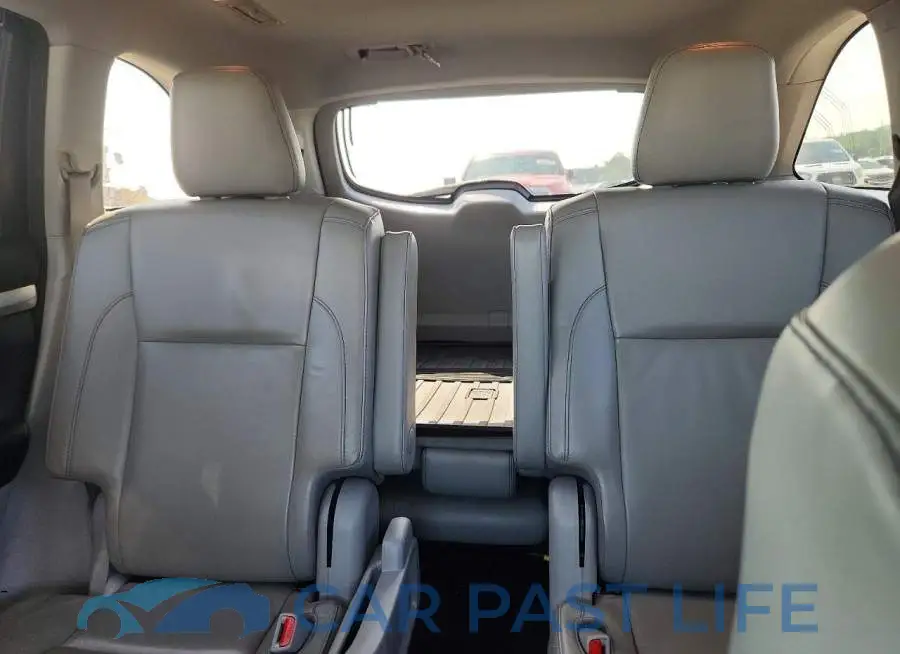 5TDKZRFH6JS542945# 10