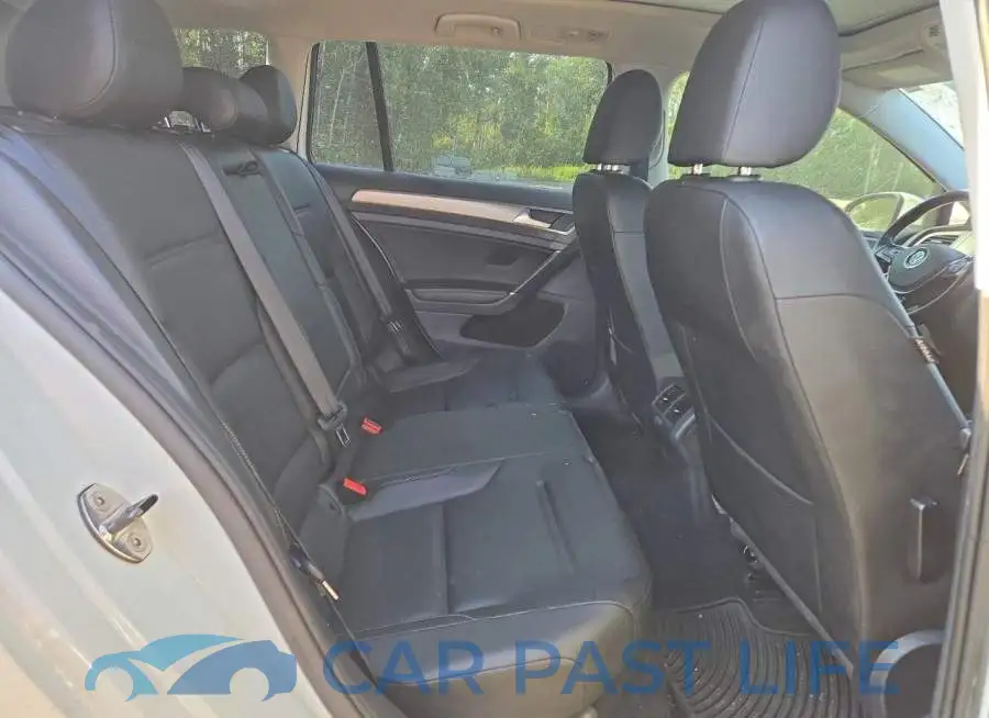 3VW017AU8HM521819# 10