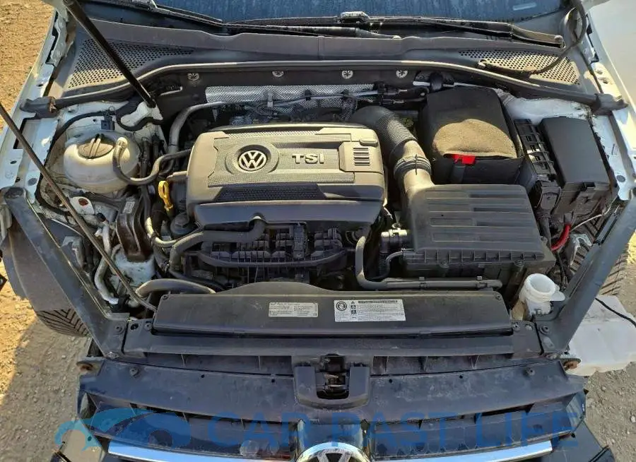3VW017AU8HM521819# 11