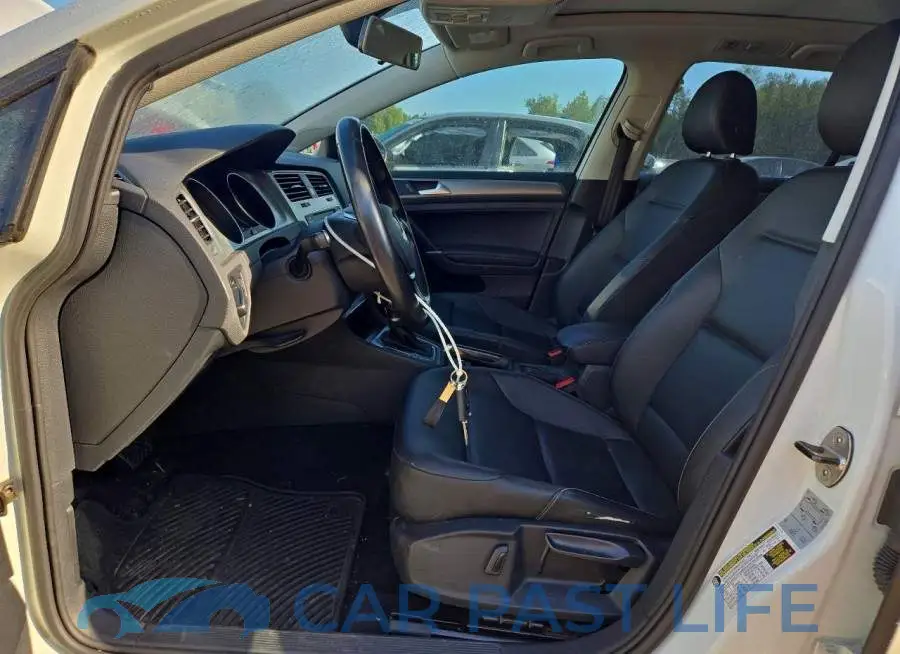 3VW017AU8HM521819# 7
