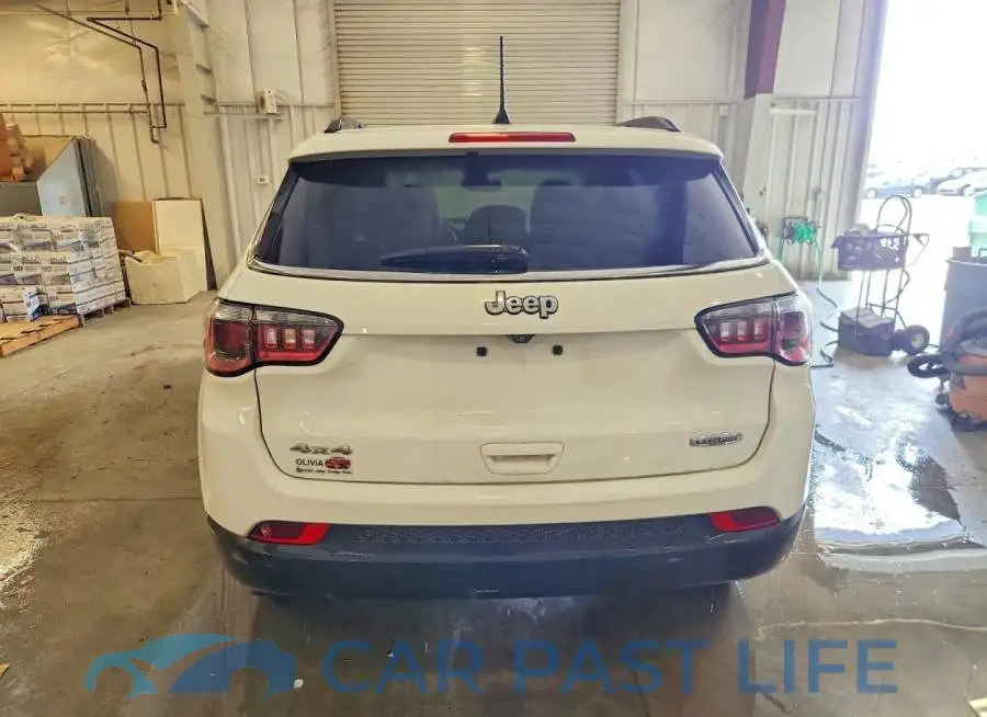 3C4NJDBN0PT544045# 6