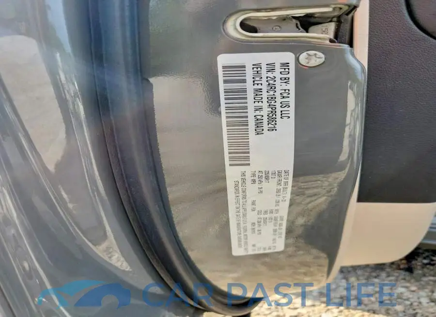 2C4RC1BG4PR586216# 12