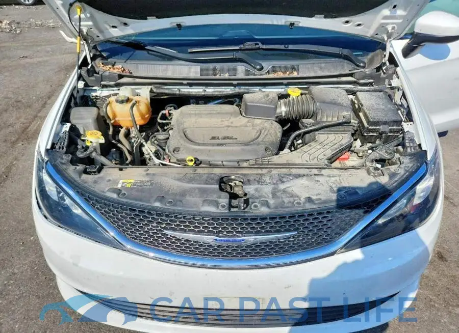 2C4RC1DG8LR156972# 12