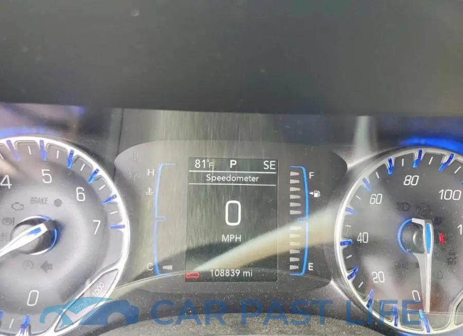 2C4RC1DG8LR192192# 9
