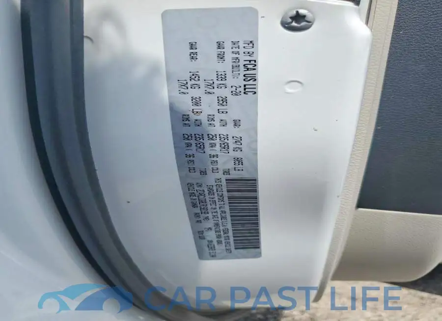 2C4RC1DG8LR192192# 13