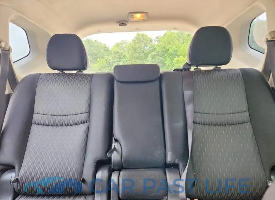 JN8AT2MT5HW382762# 10