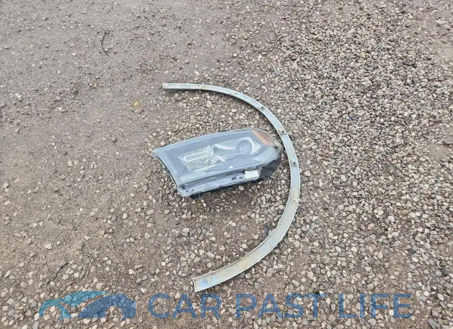 1C4SDJCT0KC561227# 13