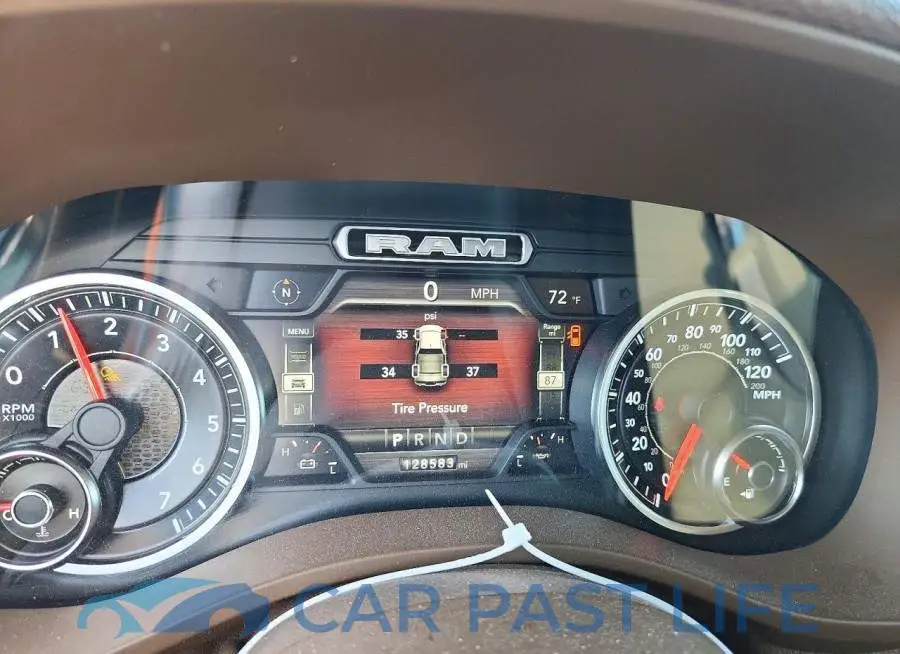 1C6SRFJT7KN820390# 9