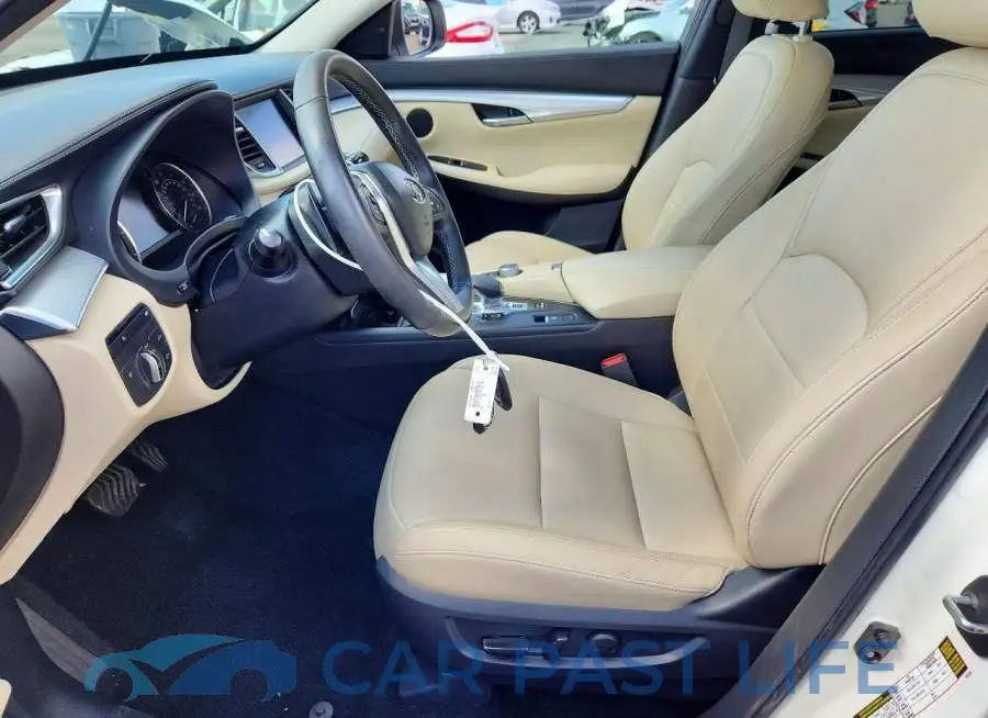 3PCAJ5M3XLF102043# 7