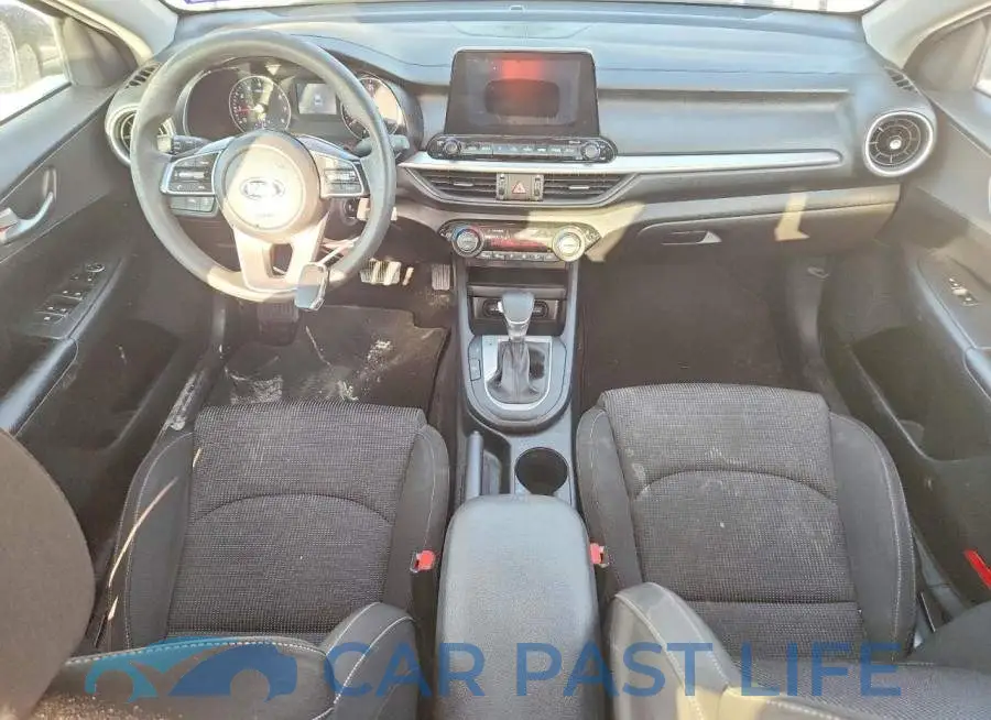3KPF24AD8KE125075# 8