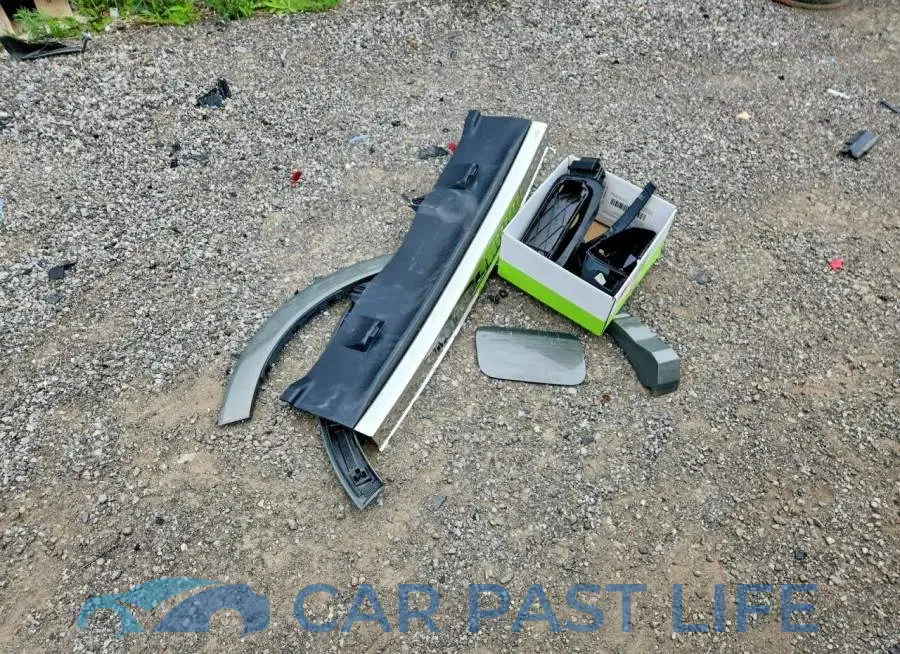 WA1FECF31S1020988# 13