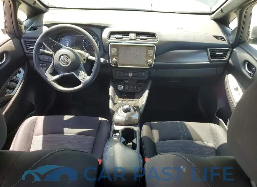 1N4AZ1CV8MC555084# 8