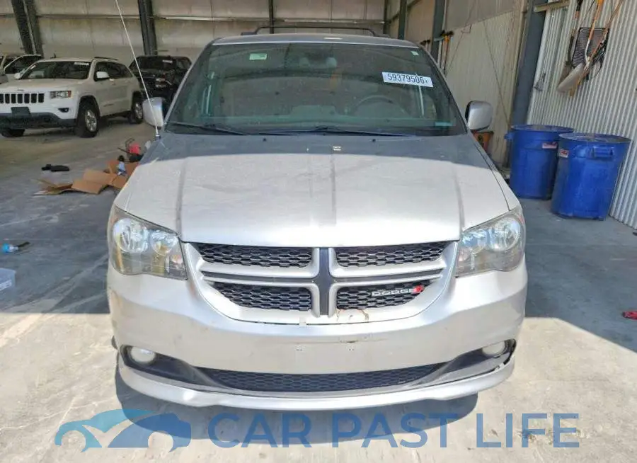 2C4RDGEG5KR612097# 5