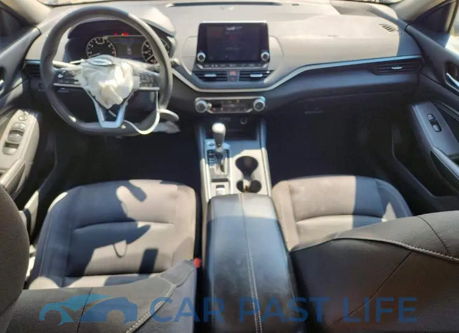 1N4BL4BW2KC259072# 8