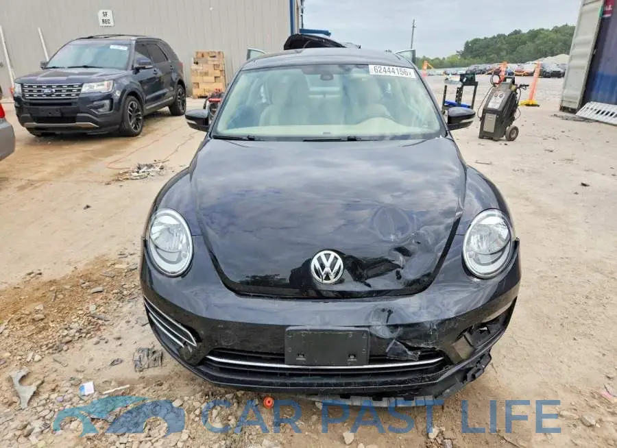 3VWJD7AT2JM714766# 5