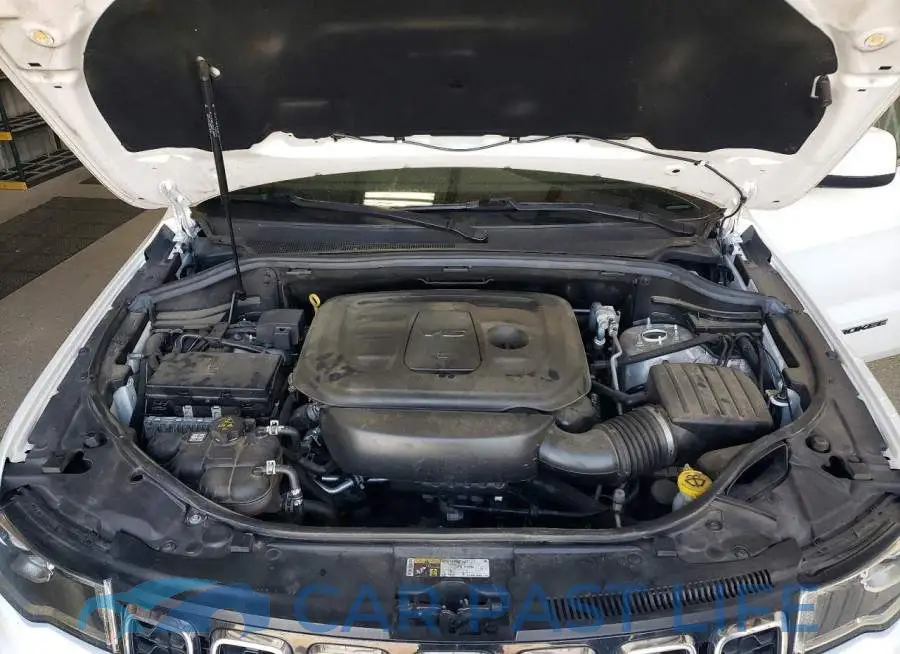 1C4RJEAG6LC211963# 12