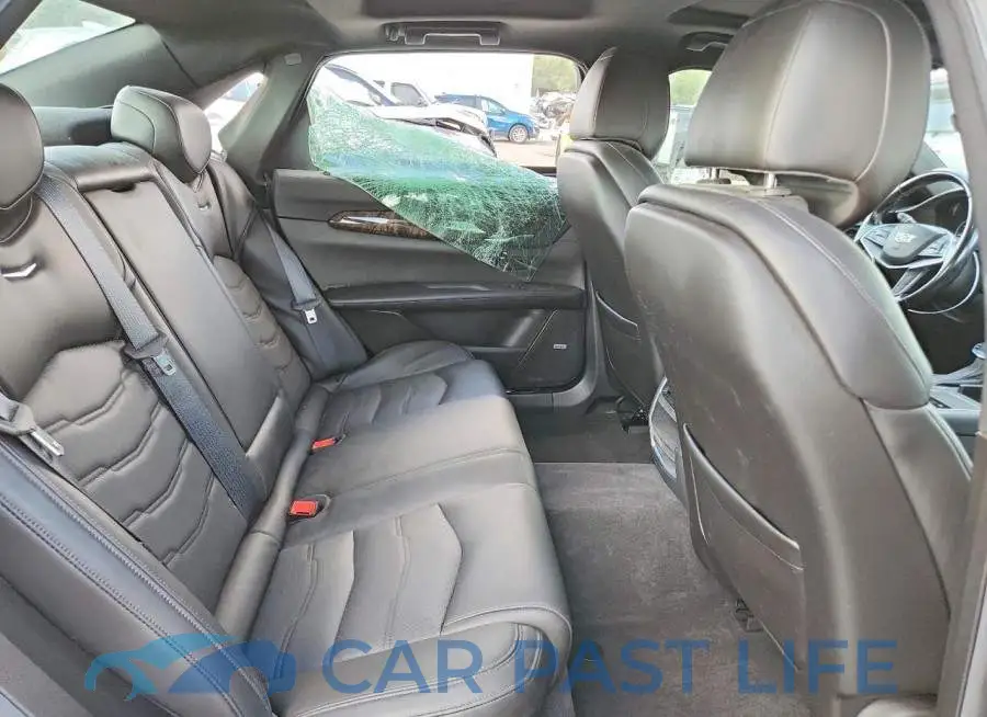 1G6KD5RS1JU155572# 10