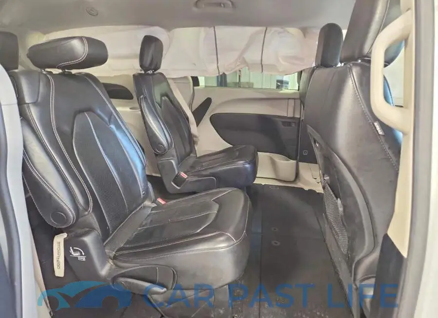 2C4RC1BG2NR147481# 11
