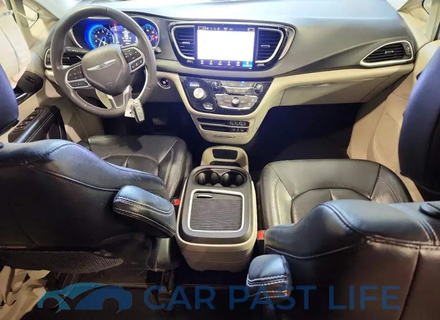 2C4RC1BG2NR147481# 8
