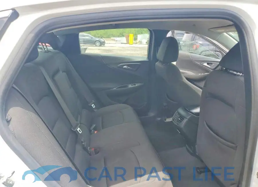 1G1ZD5ST3LF112558# 10