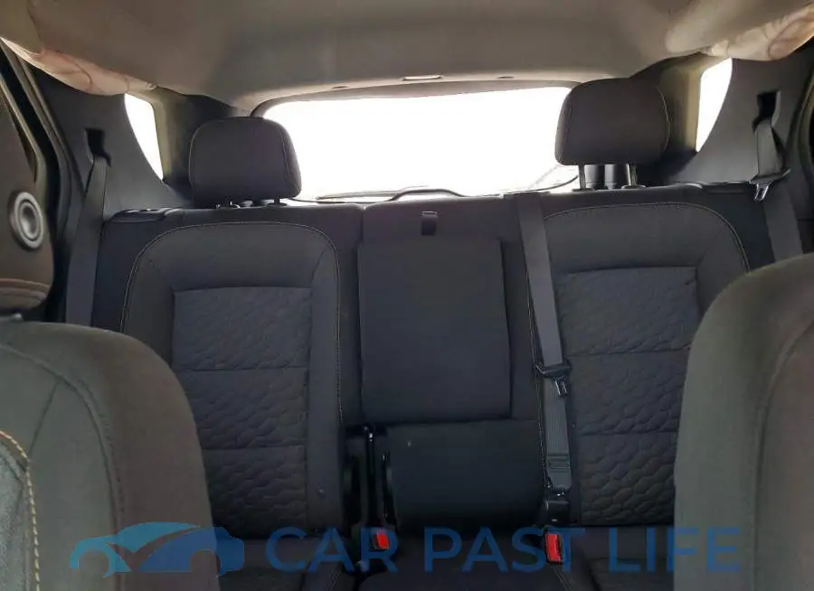 2GNAXUEV7M6104792# 10