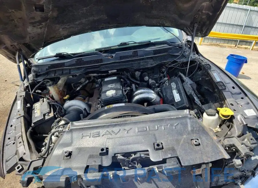 3C6UR5FL2JG216801# 11