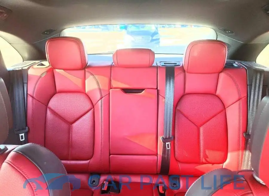 WP1AA2A59PLB14786# 10