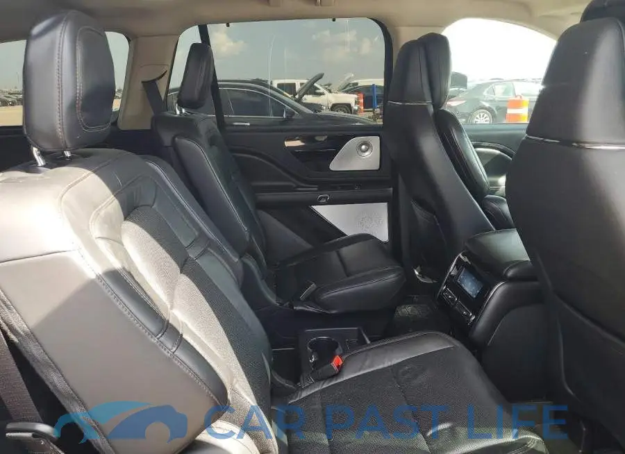 5LM5J7XC2MGL17151# 11
