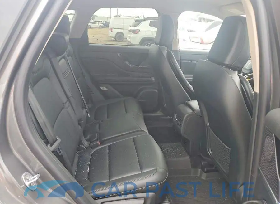 5LMCJ1DA6SUL06773# 11