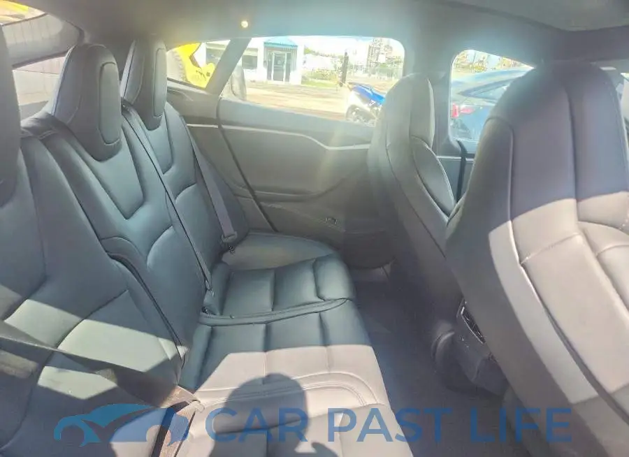 5YJSA1E28KF312612# 10