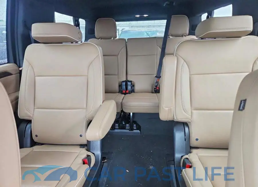 1GNSKFKD9NR360643# 10