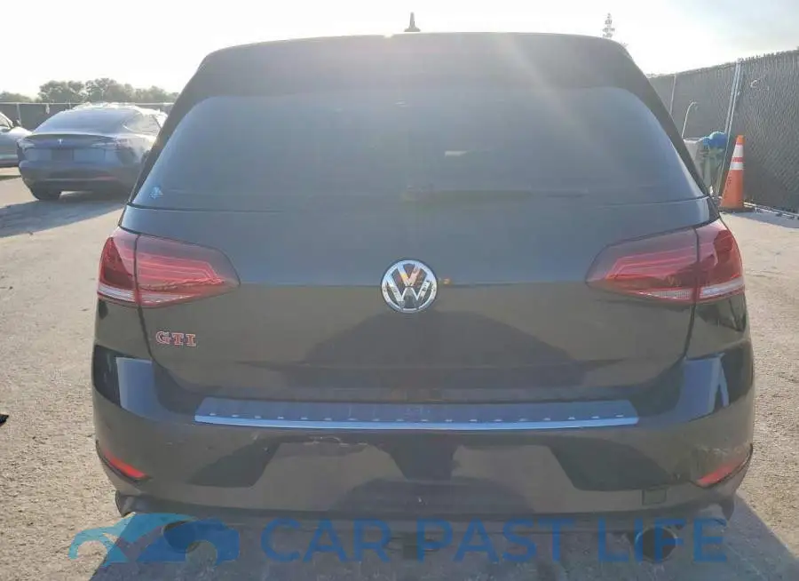 3VW5T7AU8KM012370# 6
