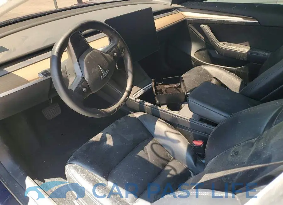 5YJ3E1EAXPF385309# 8