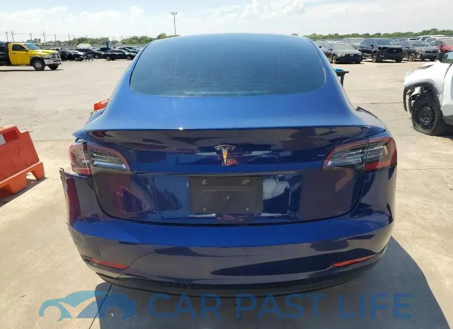 5YJ3E1EAXPF385309# 6